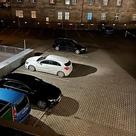 Gemuetliches Helles Apartment Mit Balkon Und Parkplatz Vor Der Tuer Im Zentrum Von באיירוט מראה חיצוני תמונה