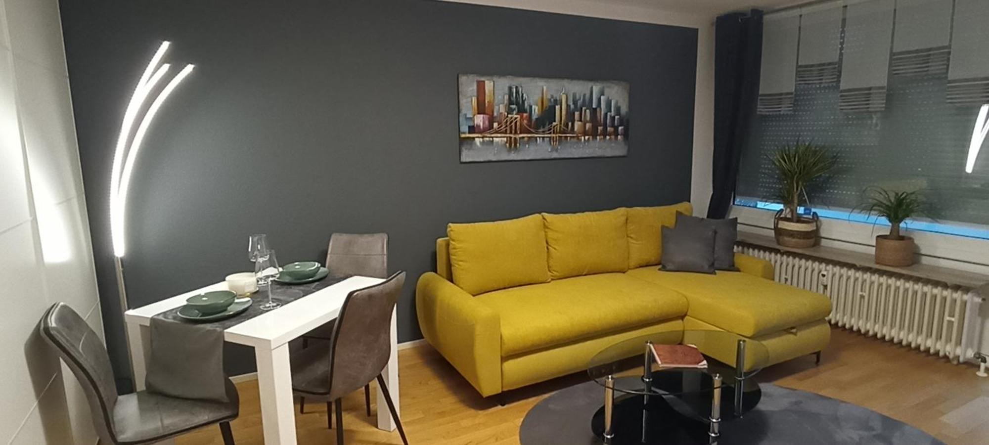Gemuetliches Helles Apartment Mit Balkon Und Parkplatz Vor Der Tuer Im Zentrum Von באיירוט מראה חיצוני תמונה