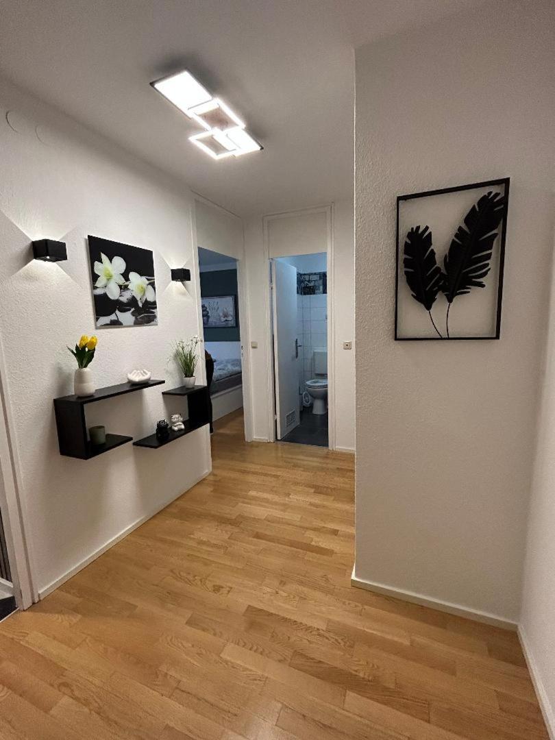 Gemuetliches Helles Apartment Mit Balkon Und Parkplatz Vor Der Tuer Im Zentrum Von באיירוט מראה חיצוני תמונה